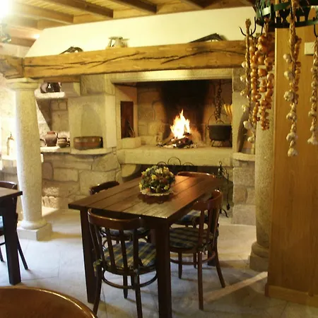 Casa Antiga Do Monte *