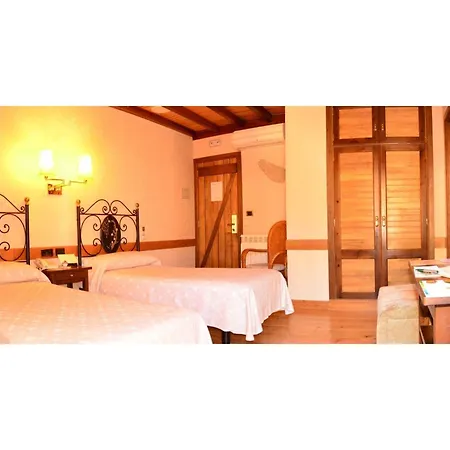 Casa Antiga Do Monte منزل ريفي *