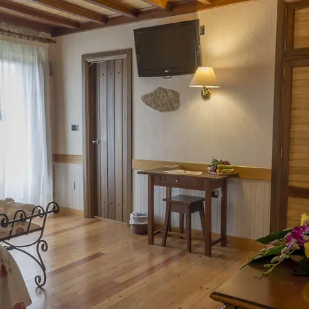 Casa de Campo Casa Antiga Do Monte *