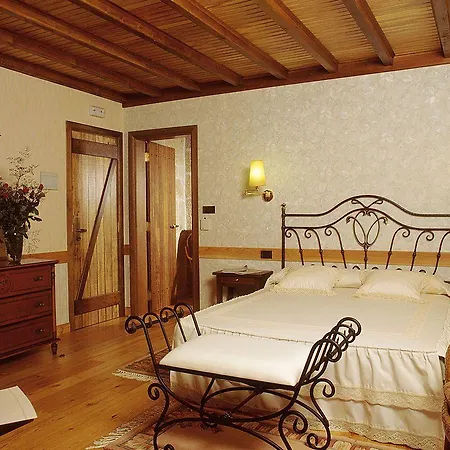 Casa Antiga Do Monte Venkovský dům *