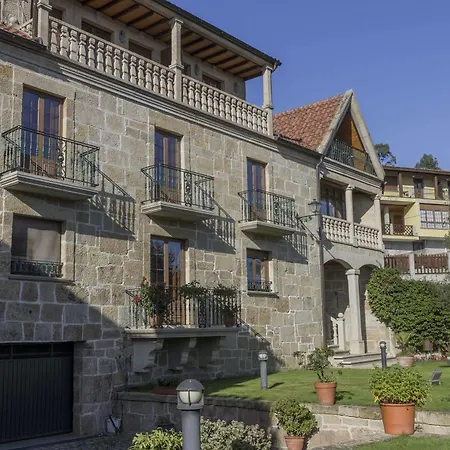 Casa Antiga Do Monte
