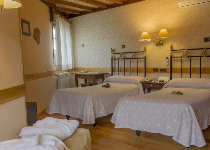 منزل ريفي Casa Antiga Do Monte Padrón