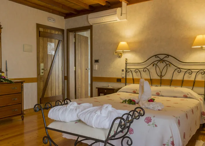 Casa Antiga Do Monte