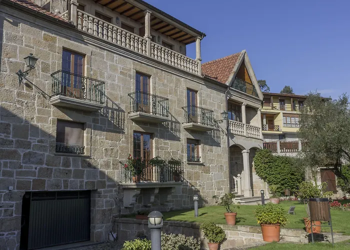 Casa Antiga Do Monte منزل ريفي *