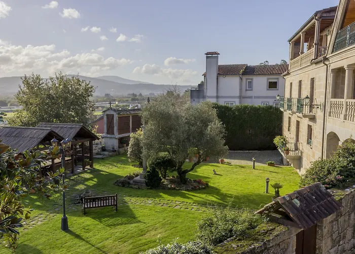 Casa Antiga Do Monte