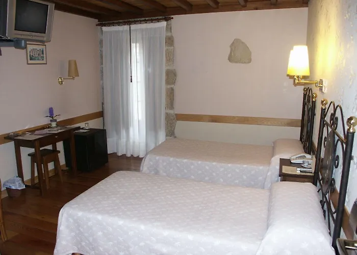 Casa Antiga Do Monte Kır Evi